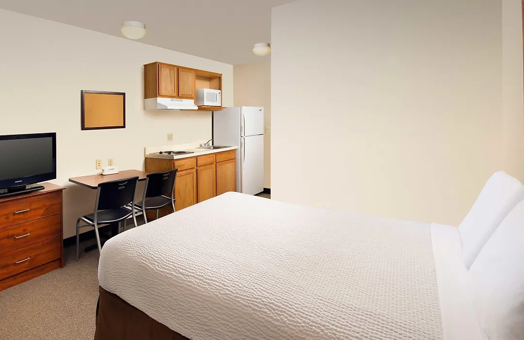 Woodspring Suites Killeen-1